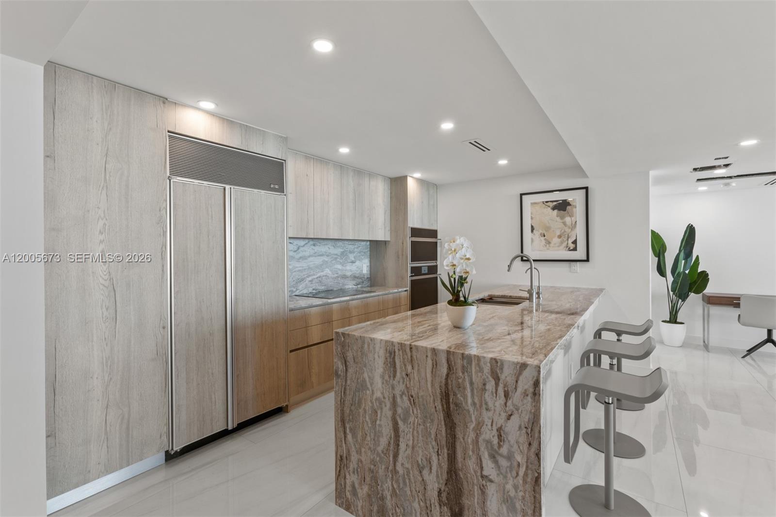 image 1500 Ocean Drive4