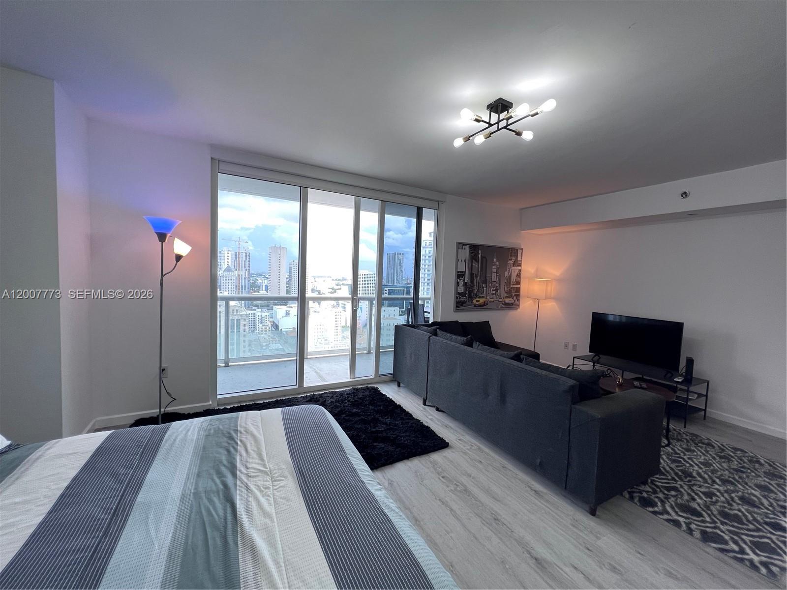 image 50 Biscayne22