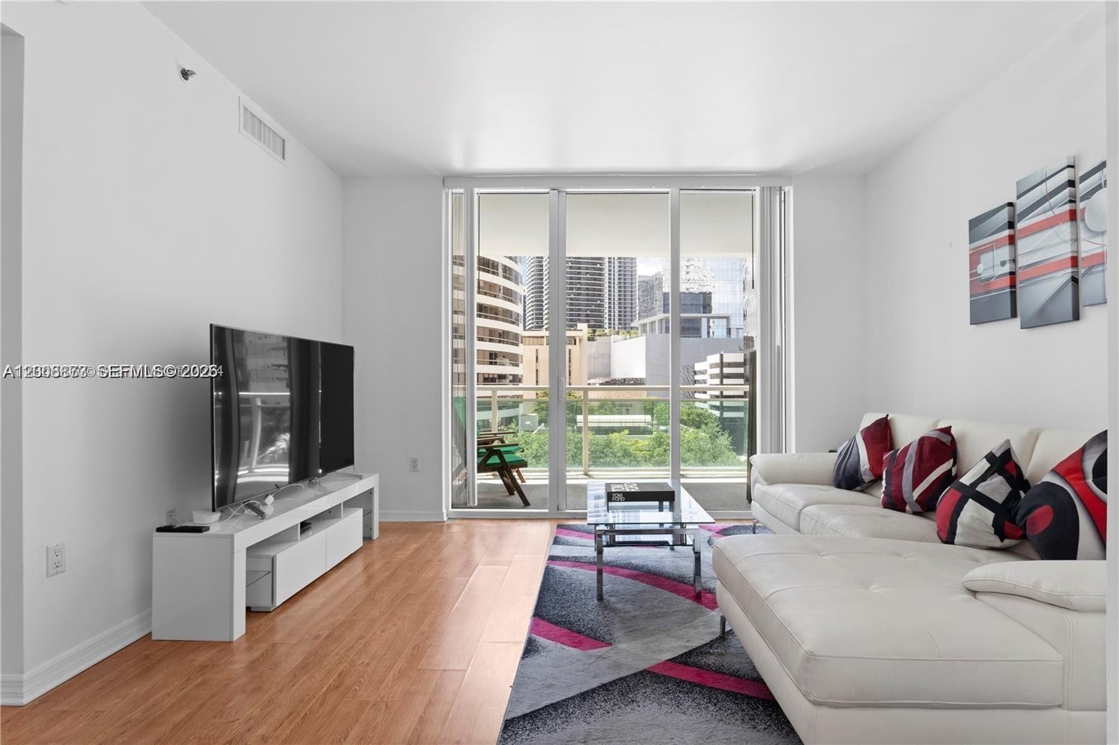 950 Brickell Bay Dr #501