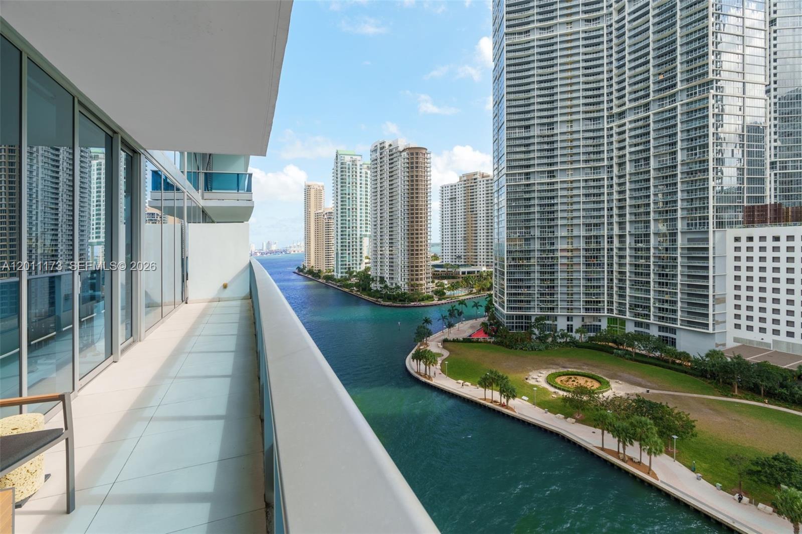 200 Biscayne Blvd Way #1404