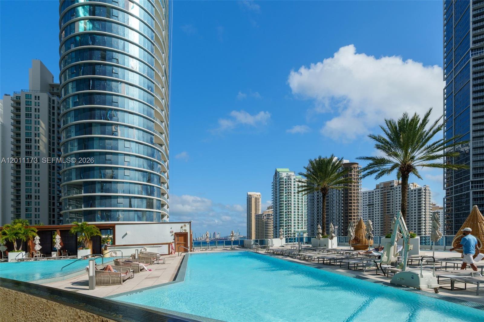 image Epic Residences3