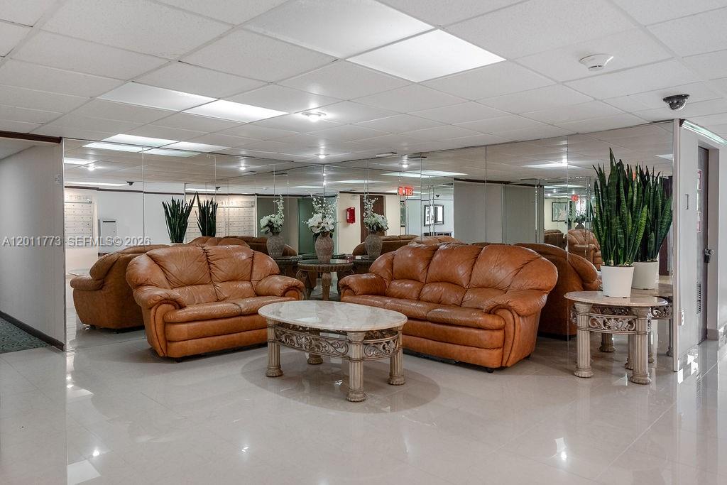 2101 Atlantic Shores Blvd #412 Hallandale Beach, FL 33009