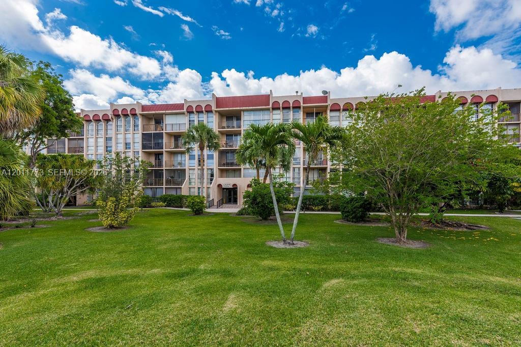 2101 Atlantic Shores Blvd #412 Hallandale Beach, FL 33009