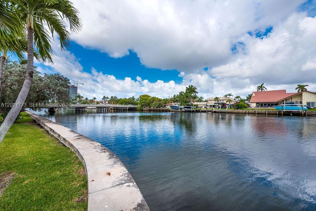 2101 Atlantic Shores Blvd #412 Hallandale Beach, FL 33009
