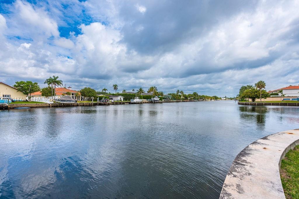 2101 Atlantic Shores Blvd #412 Hallandale Beach, FL 33009