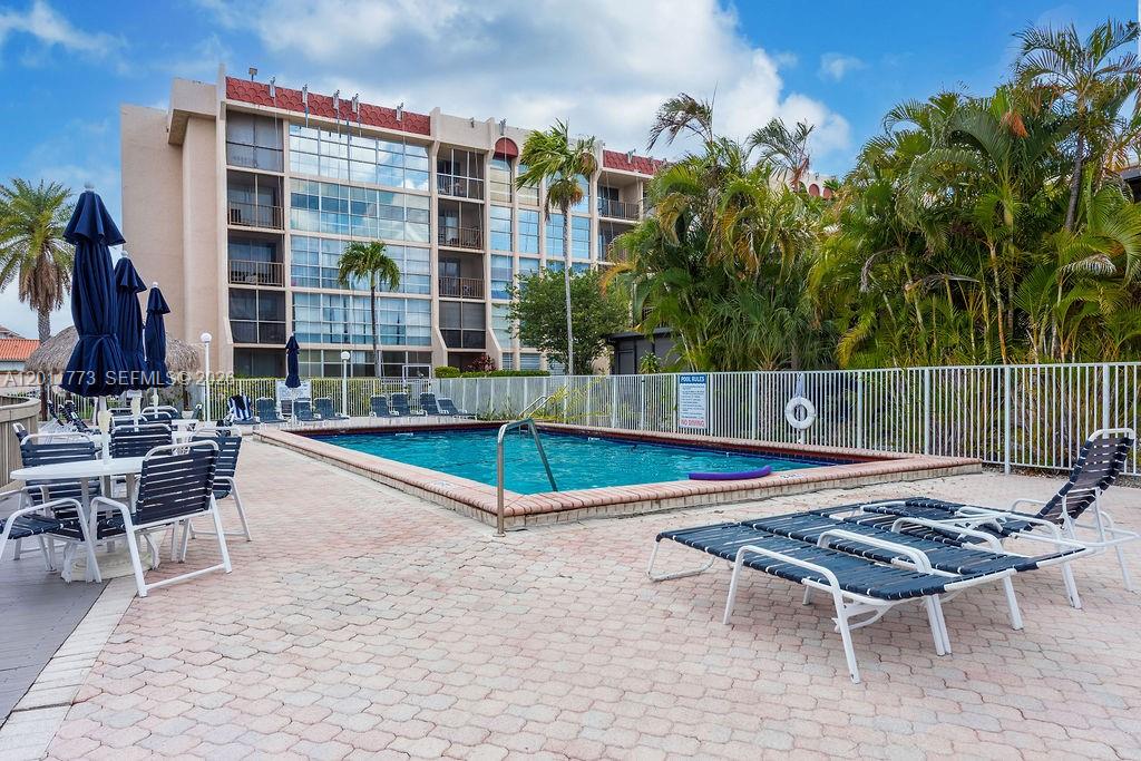 2101 Atlantic Shores Blvd #412 Hallandale Beach, FL 33009