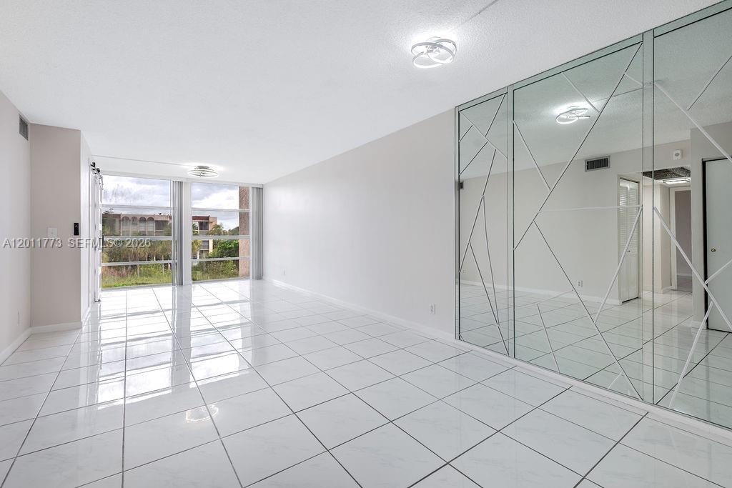 2101 Atlantic Shores Blvd #412 Hallandale Beach, FL 33009