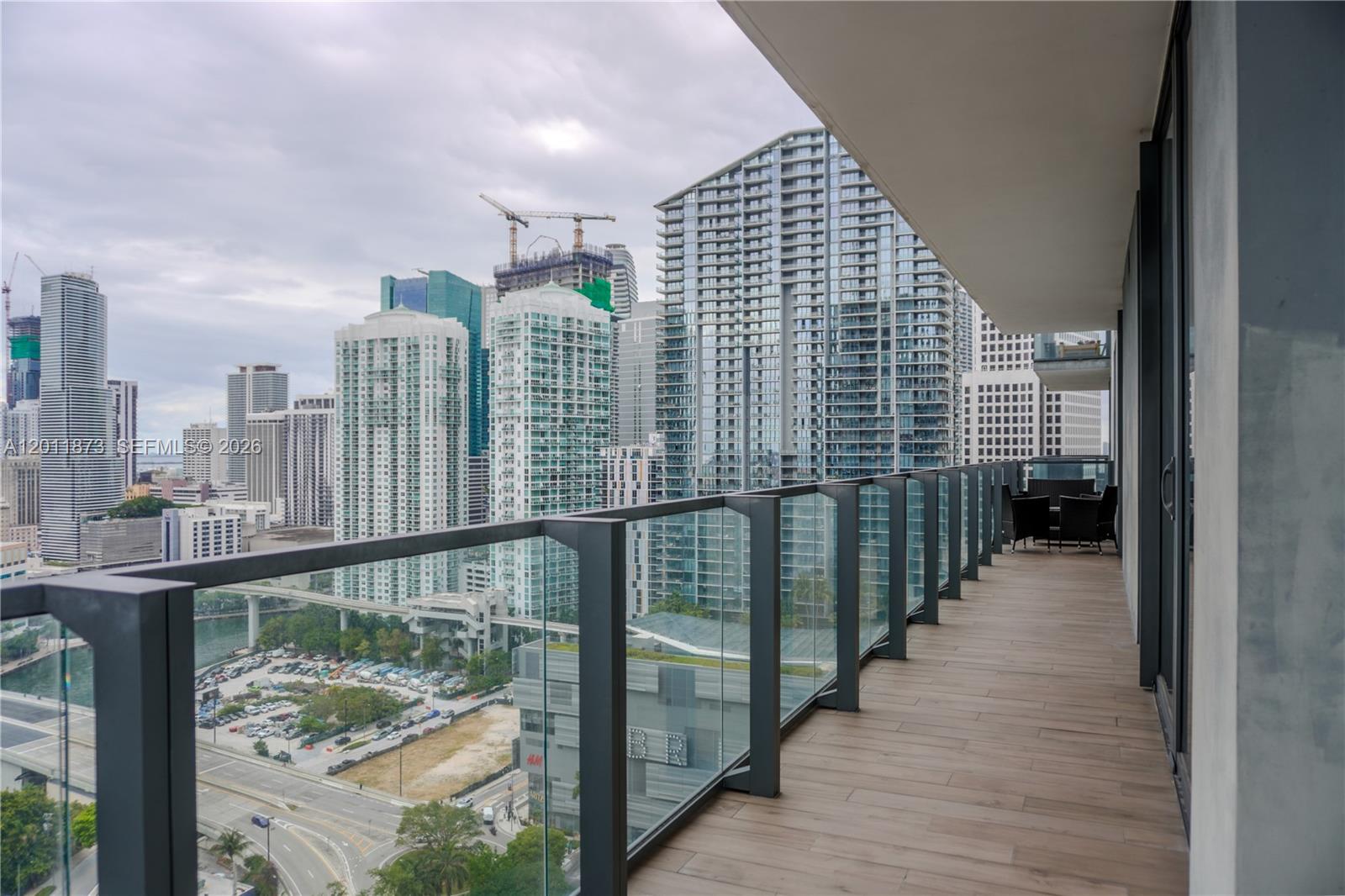 88 SW 7th #2112 Miami, FL 33130