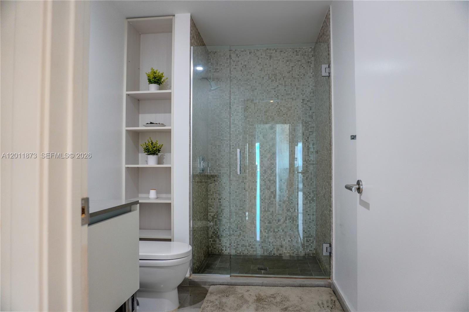 88 SW 7th #2112 Miami, FL 33130