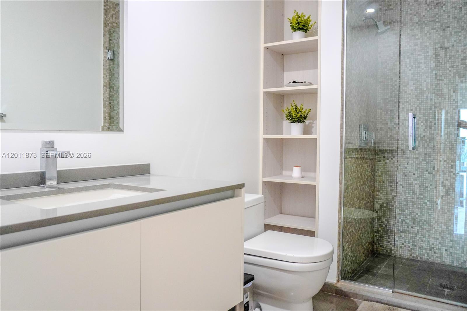 88 SW 7th #2112 Miami, FL 33130