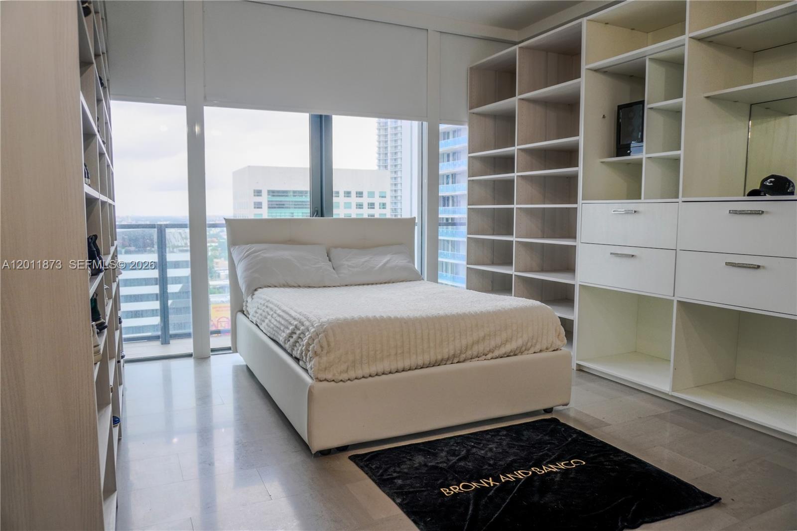 88 SW 7th #2112 Miami, FL 33130