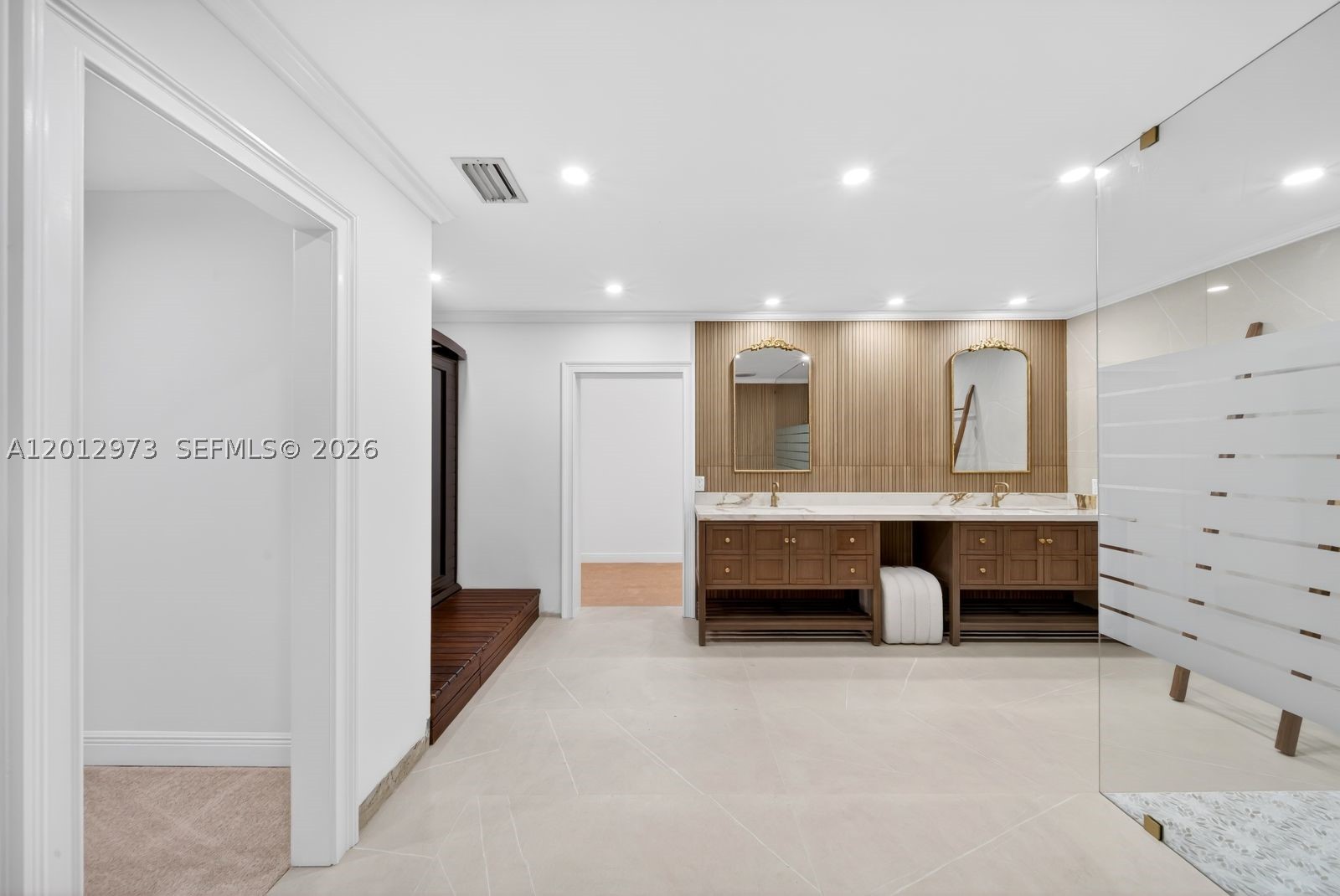 10570 SW 56th Ter Miami, FL 33173