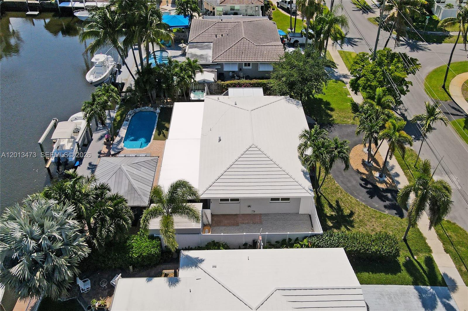 200 SE 3rd St Pompano Beach, FL 33060