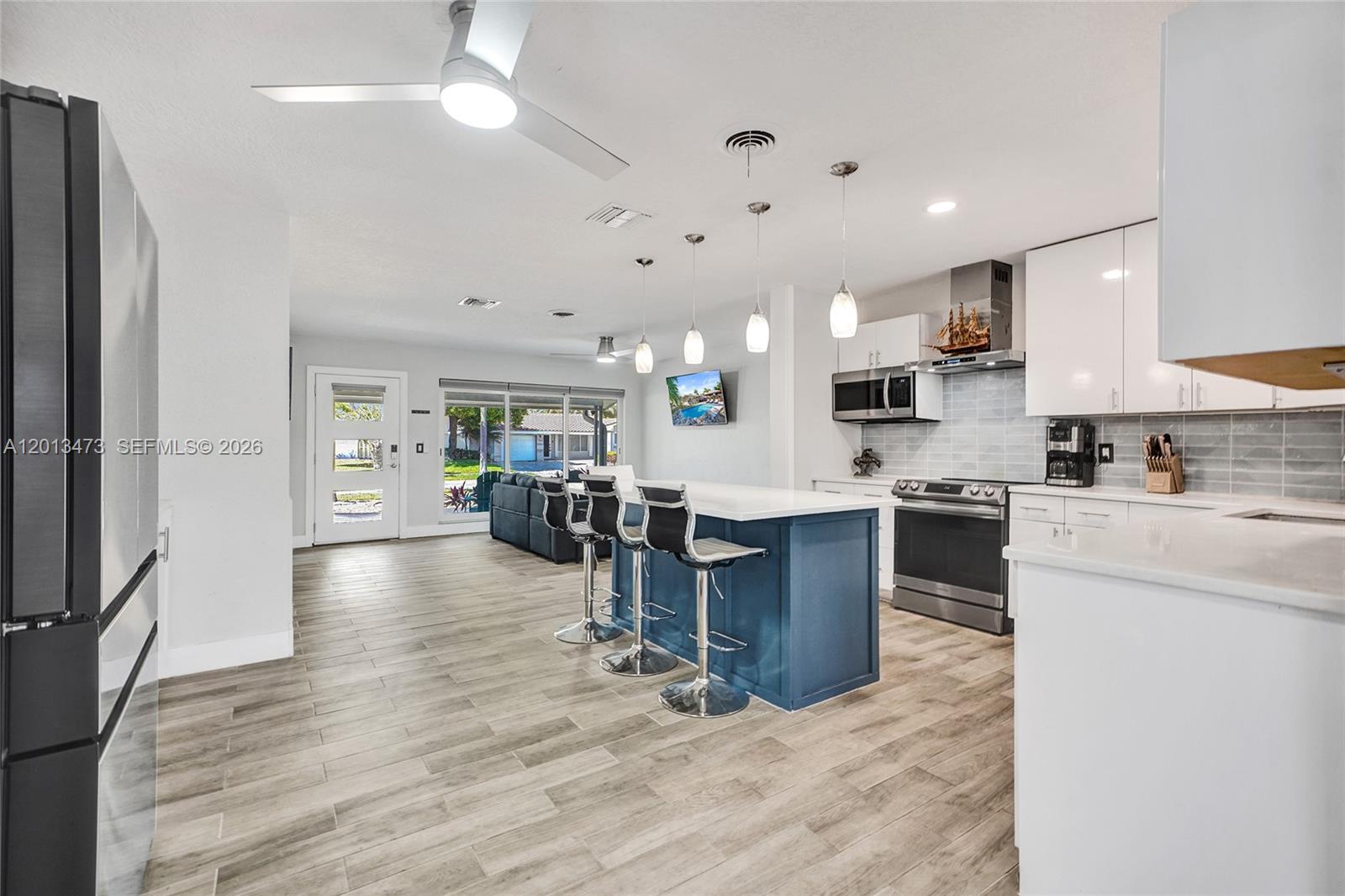 200 SE 3rd St Pompano Beach, FL 33060