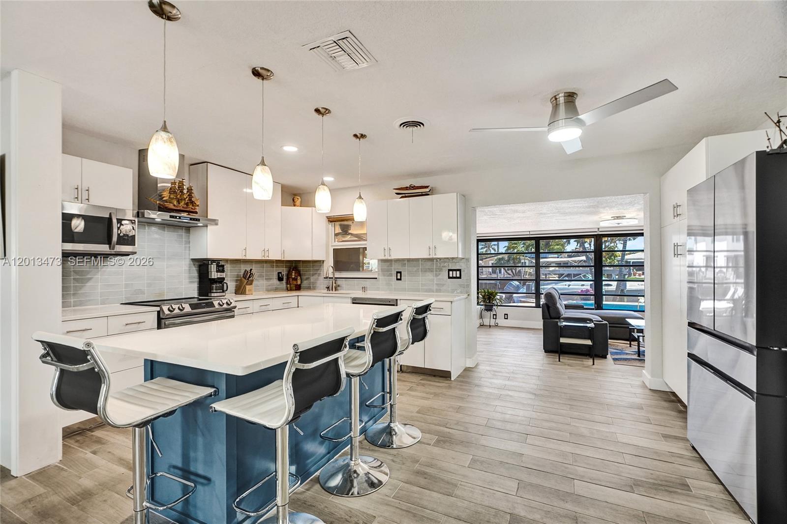 200 SE 3rd St Pompano Beach, FL 33060