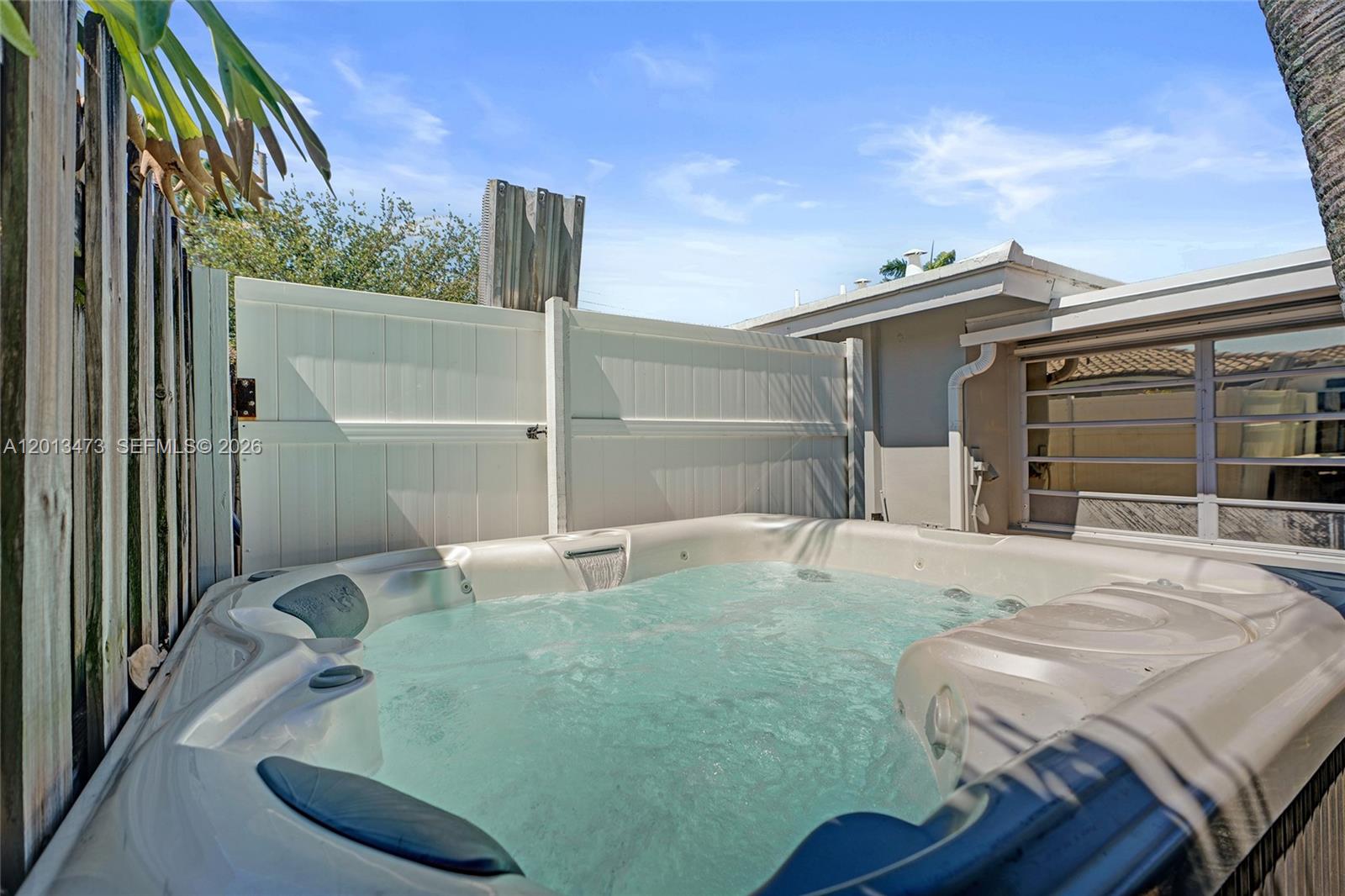 200 SE 3rd St Pompano Beach, FL 33060