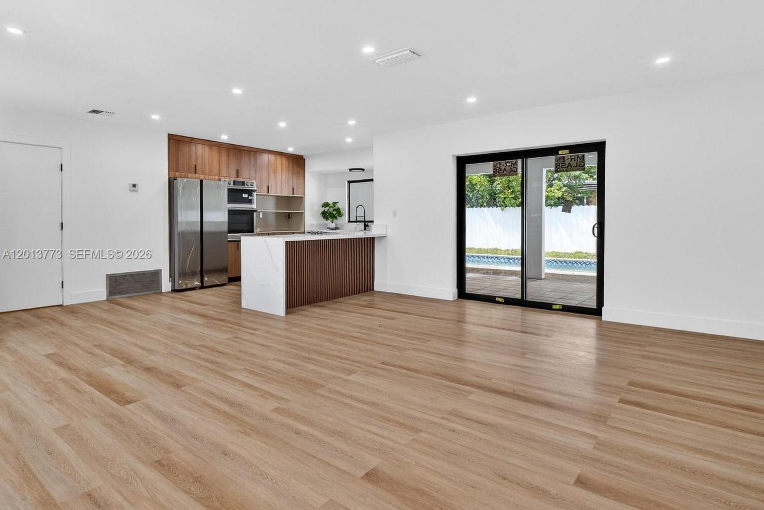 7311 Fairway