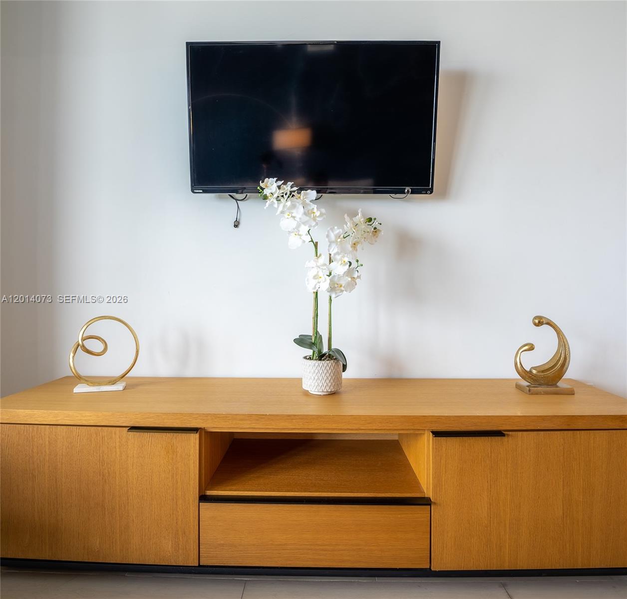 image Beachwalk Condominium11