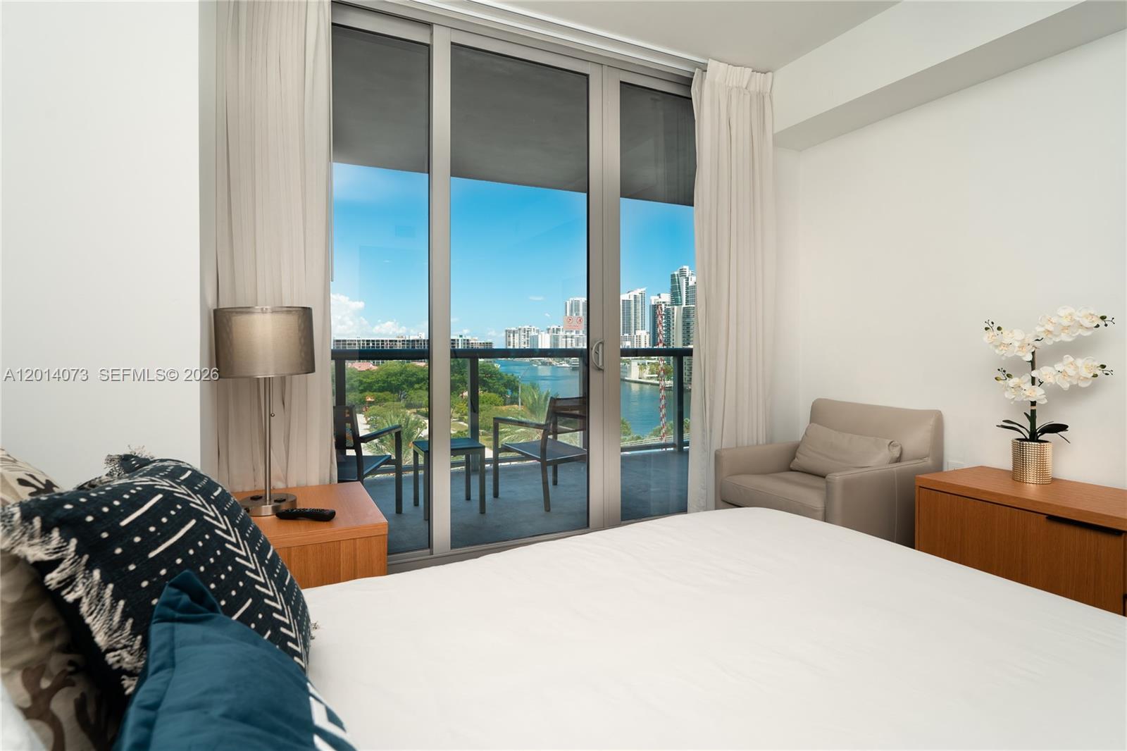 image Beachwalk Condominium17