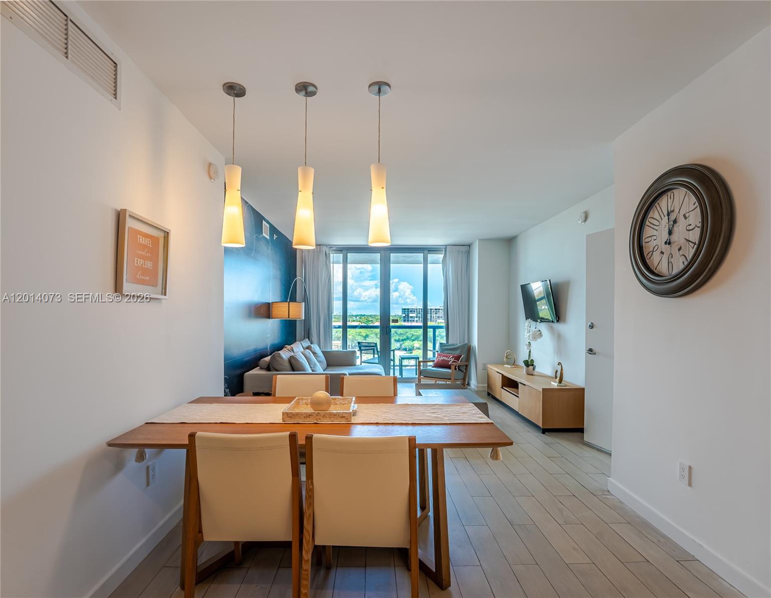 image Beachwalk Condominium21
