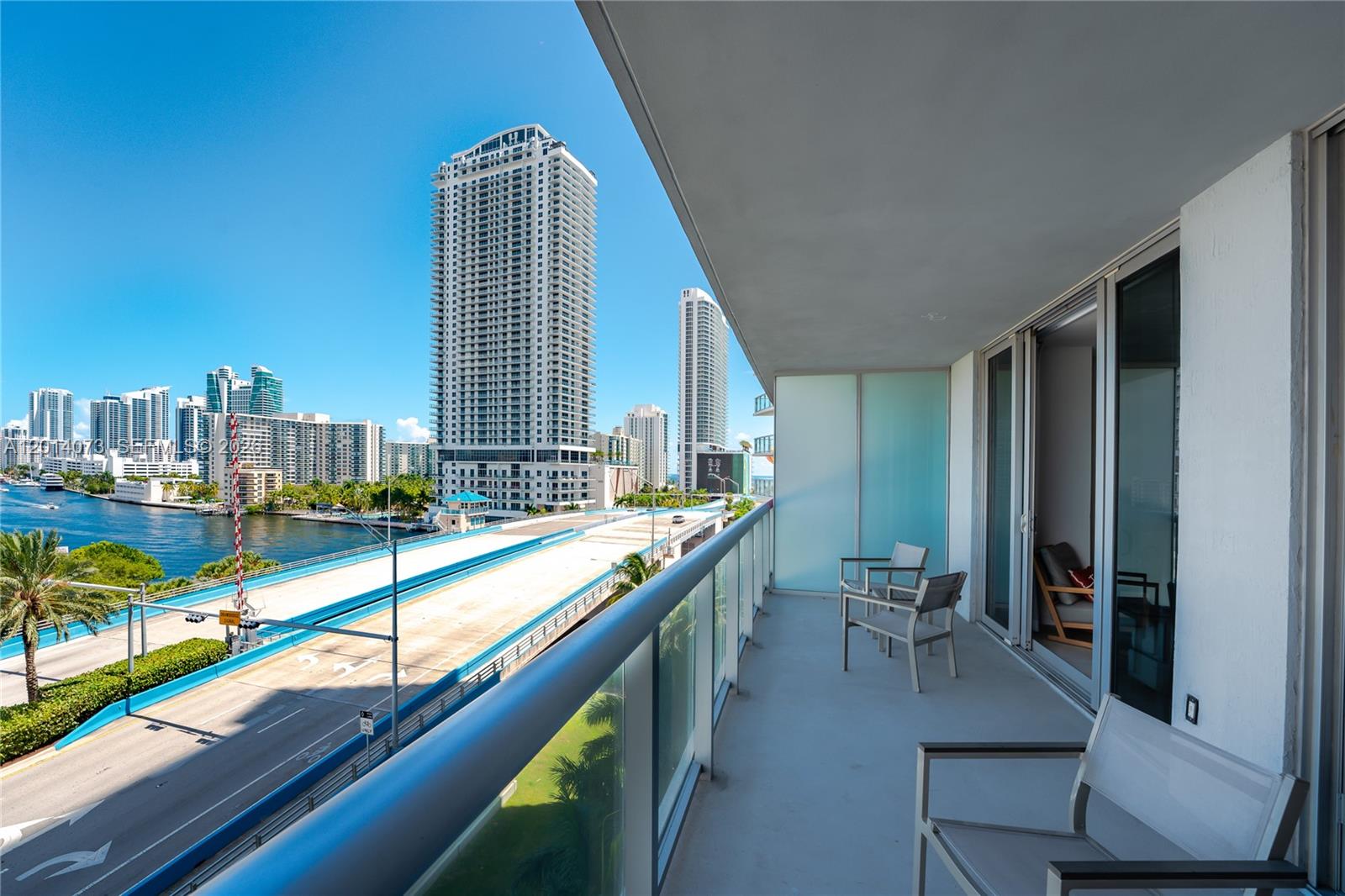 image Beachwalk Condominium22