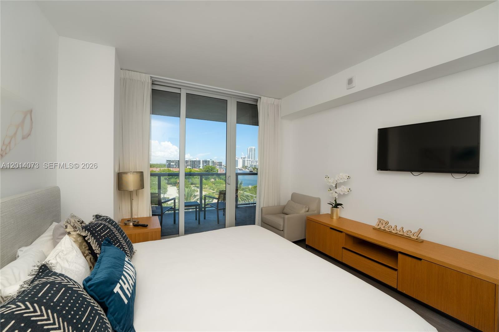 image Beachwalk Condominium26