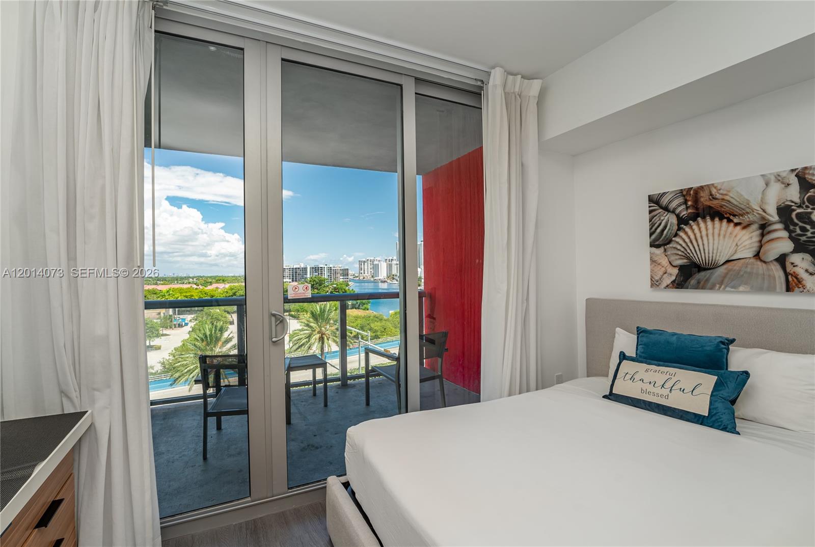 image Beachwalk Condominium37