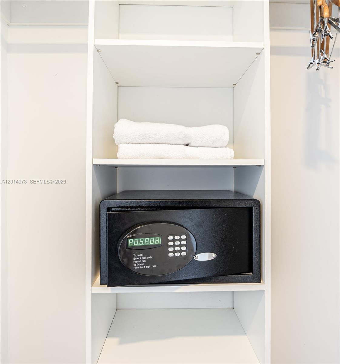 image Beachwalk Condominium40