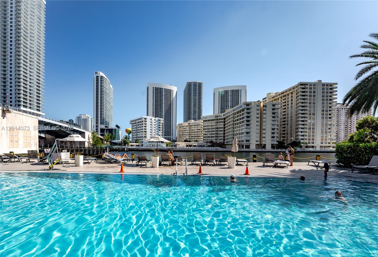 image Beachwalk Condominium54