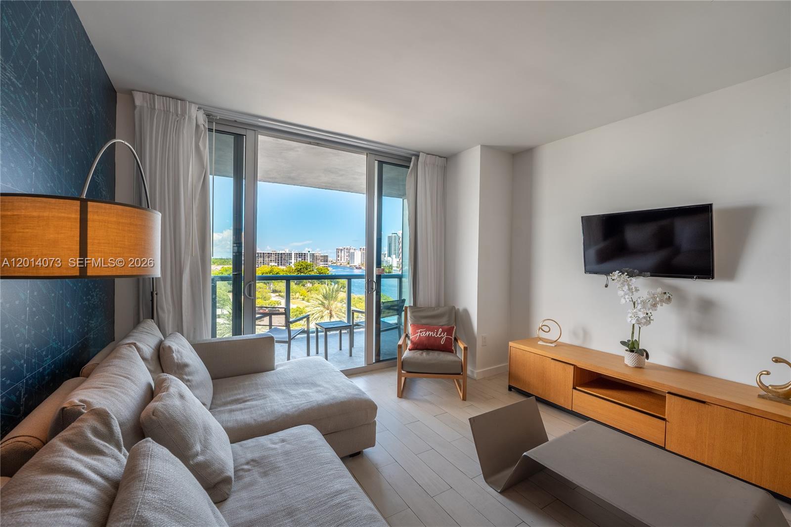 image Beachwalk Condominium8