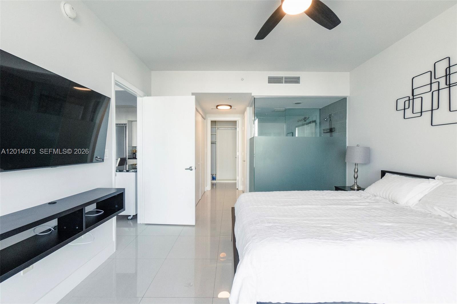 92 SW 3rd St #1812 Miami, FL 33130