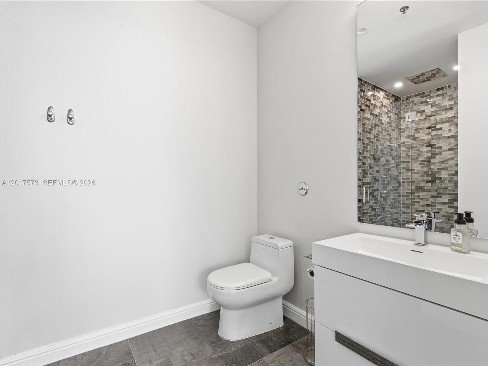 600 NE 27th St #PH2 Miami, FL 33137