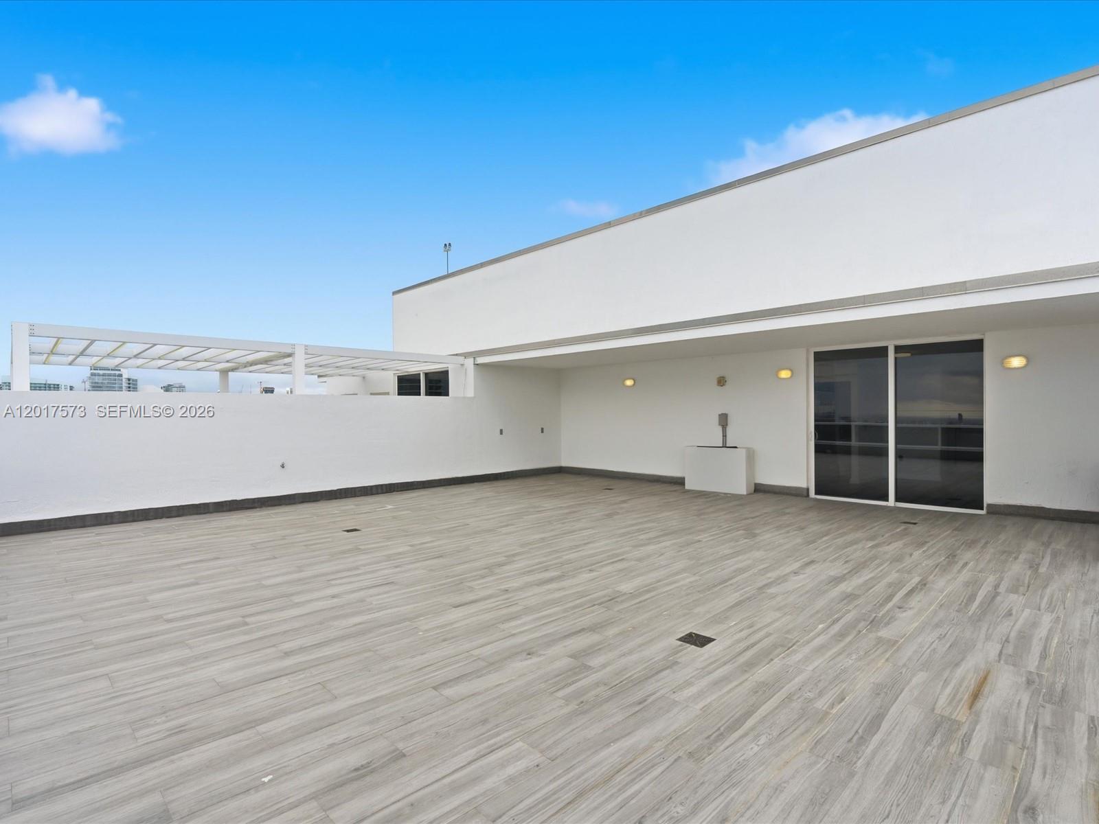 600 NE 27th St #PH2 Miami, FL 33137