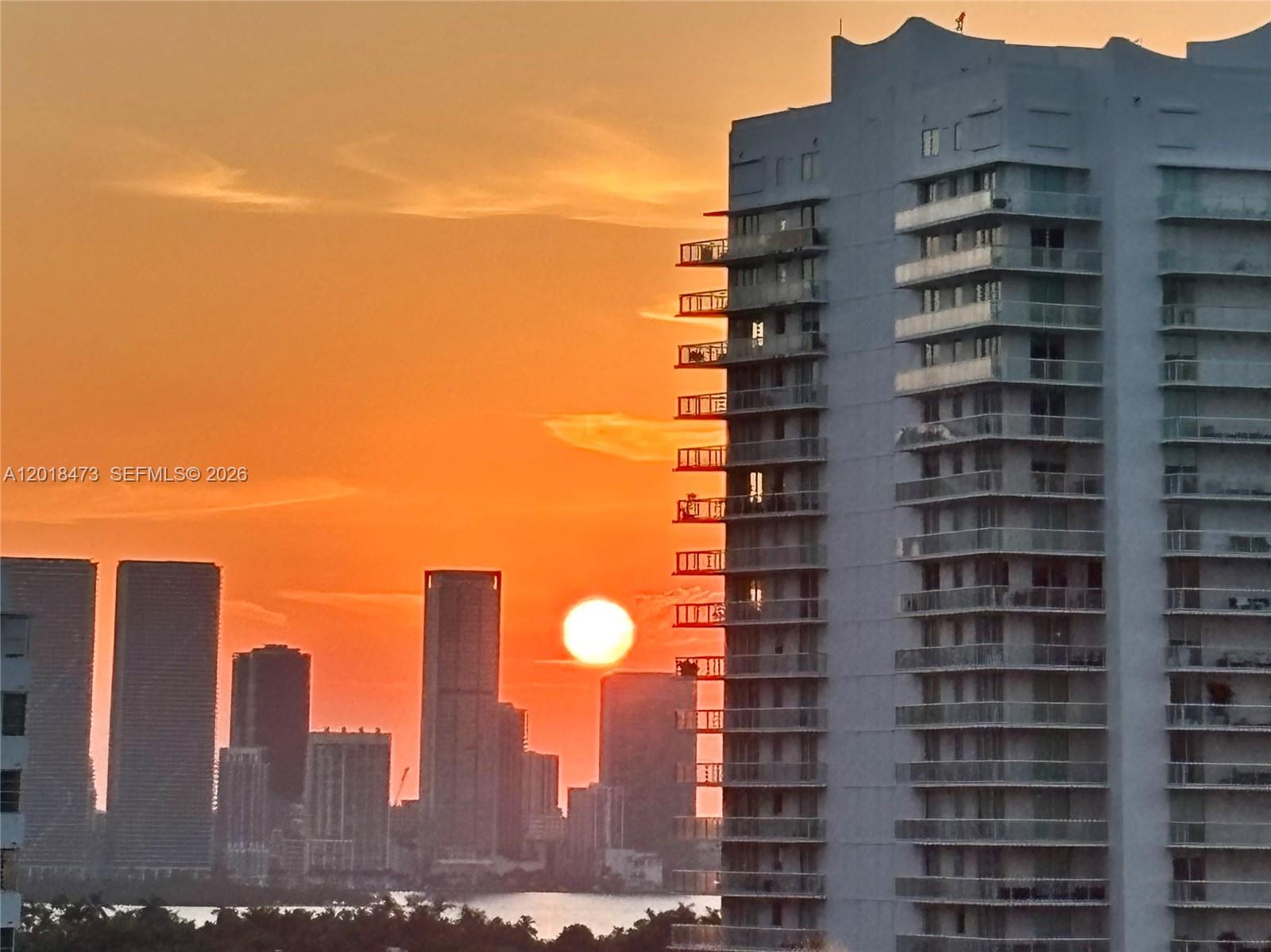 1621 Bay Rd #PH1 Miami Beach, FL 33139