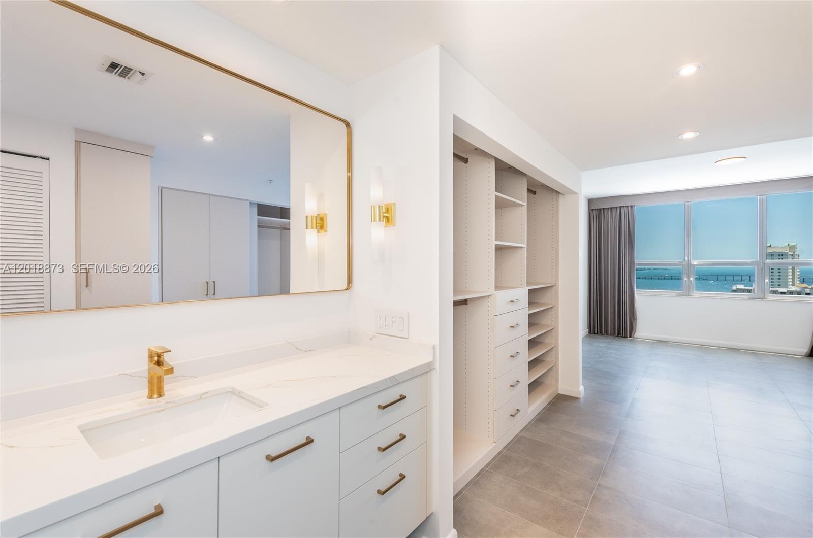 848 Brickell Key Dr #2703 Miami, FL 33131