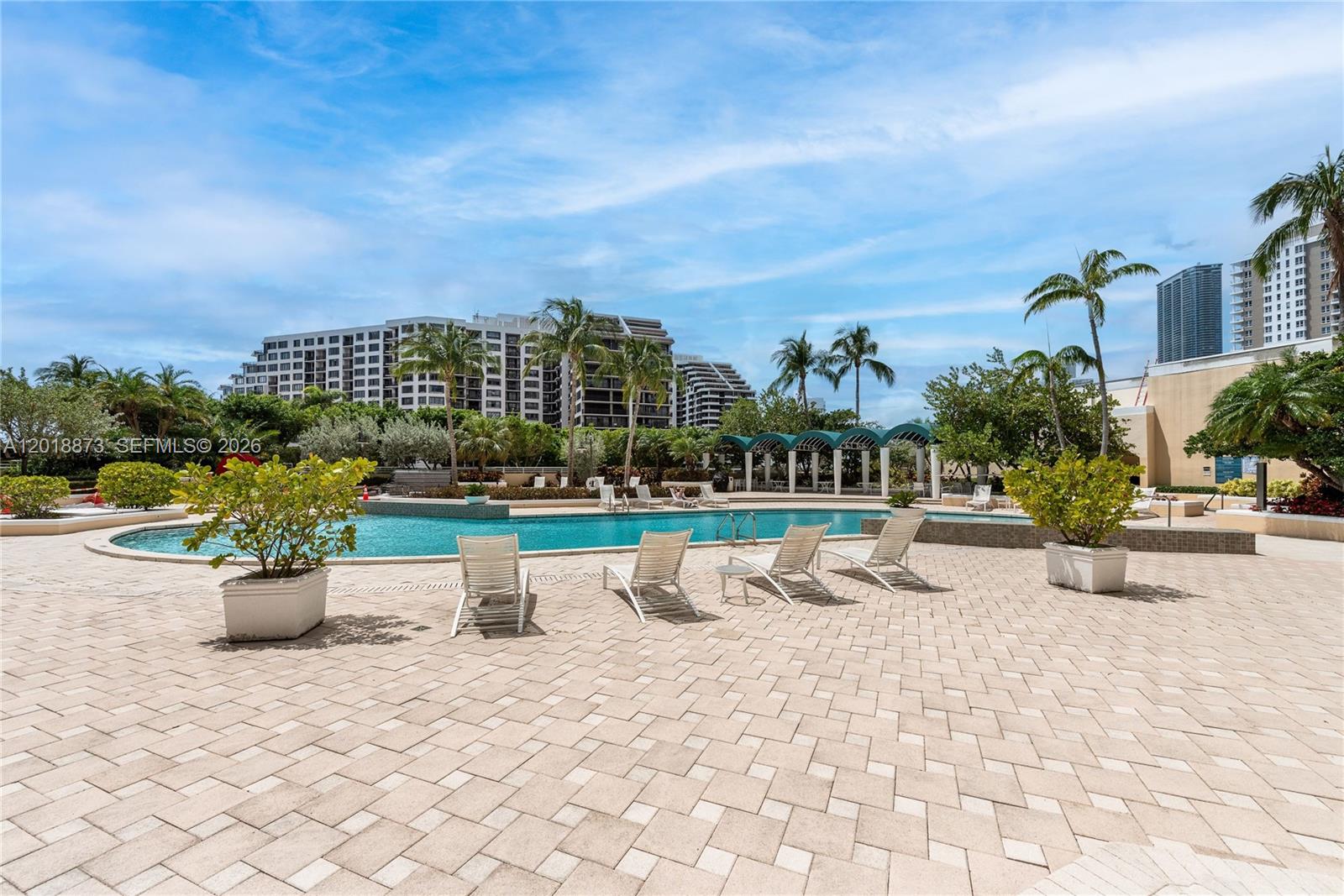 848 Brickell Key Dr #2703 Miami, FL 33131