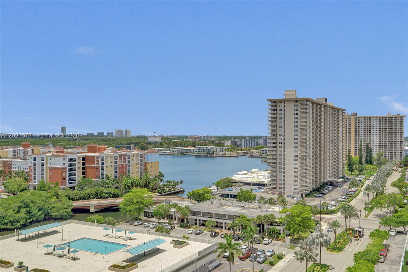 image Winston Towers 40026