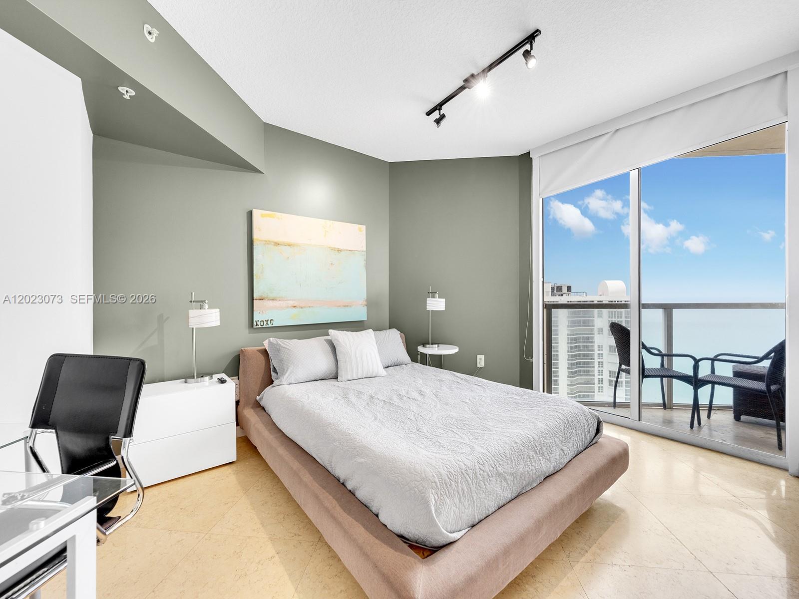 16699 Collins Ave #2906 Sunny Isles Beach, FL 33160