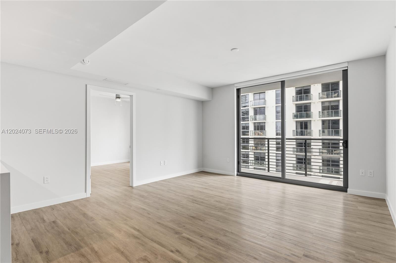 697 N Miami Ave #1810 Miami, FL 33136