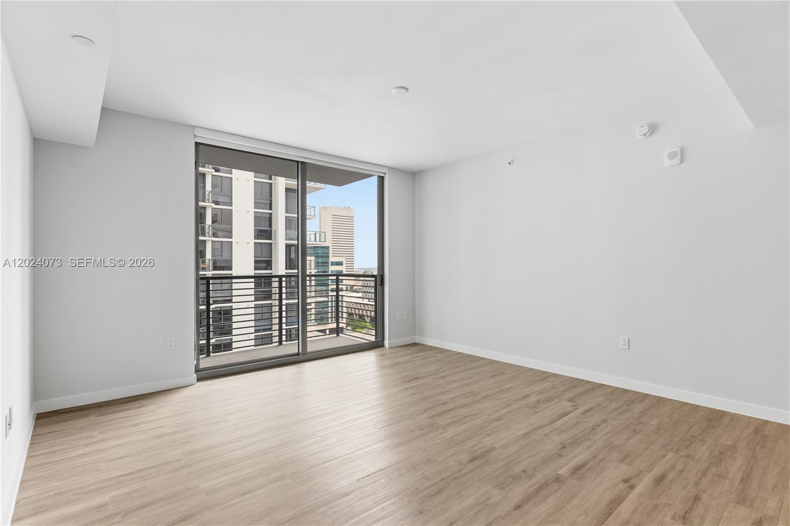 697 N Miami Ave #1810 Miami, FL 33136