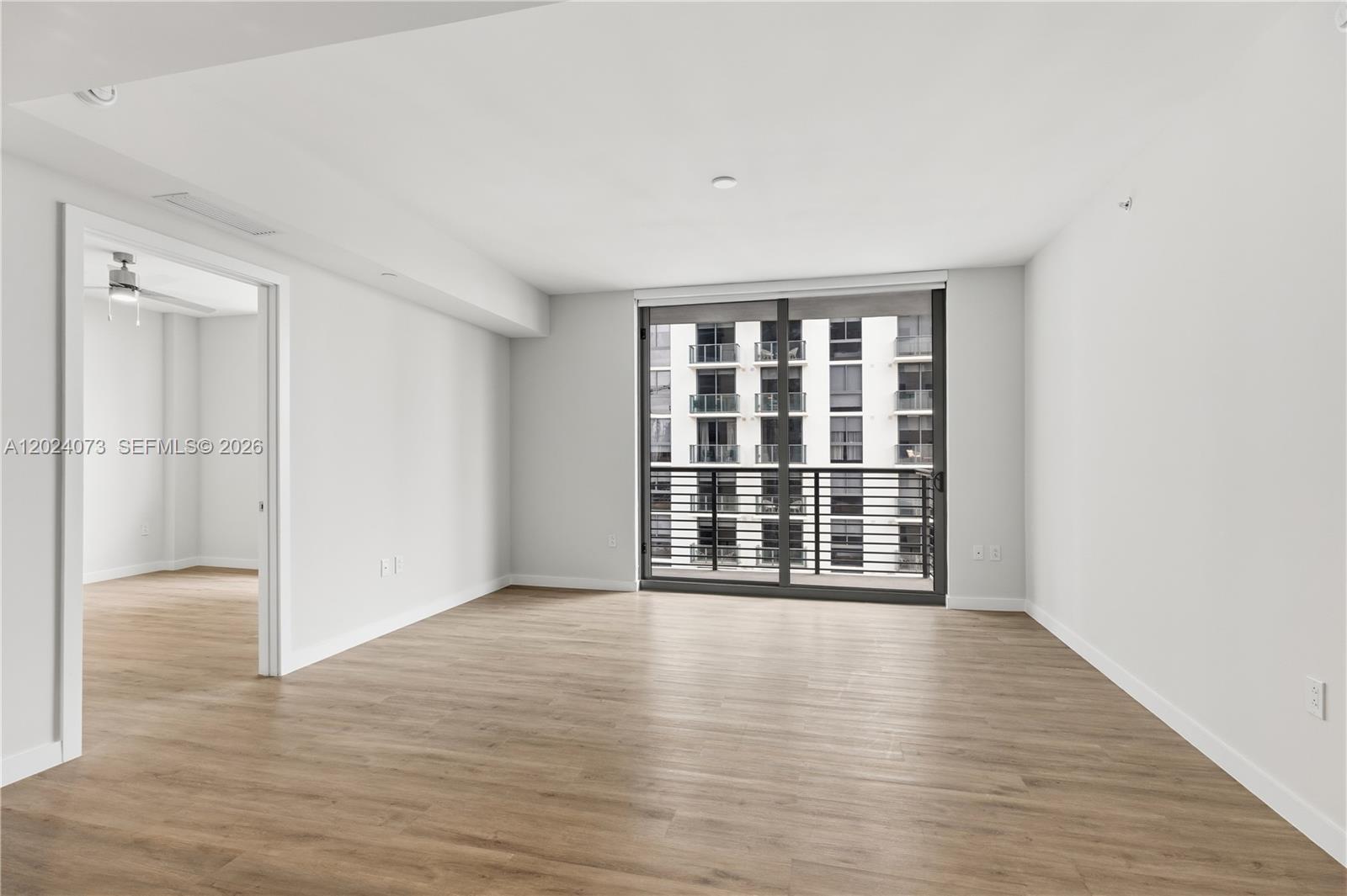 697 N Miami Ave #1810 Miami, FL 33136