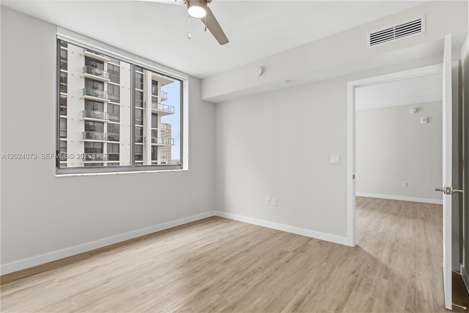 697 N Miami Ave #1810 Miami, FL 33136