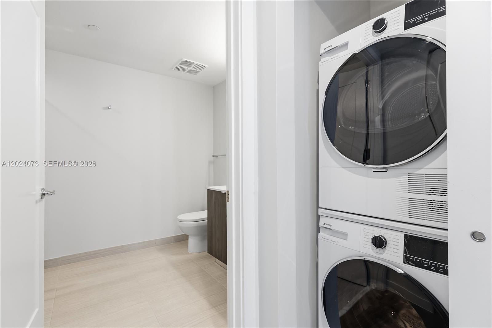 697 N Miami Ave #1810 Miami, FL 33136