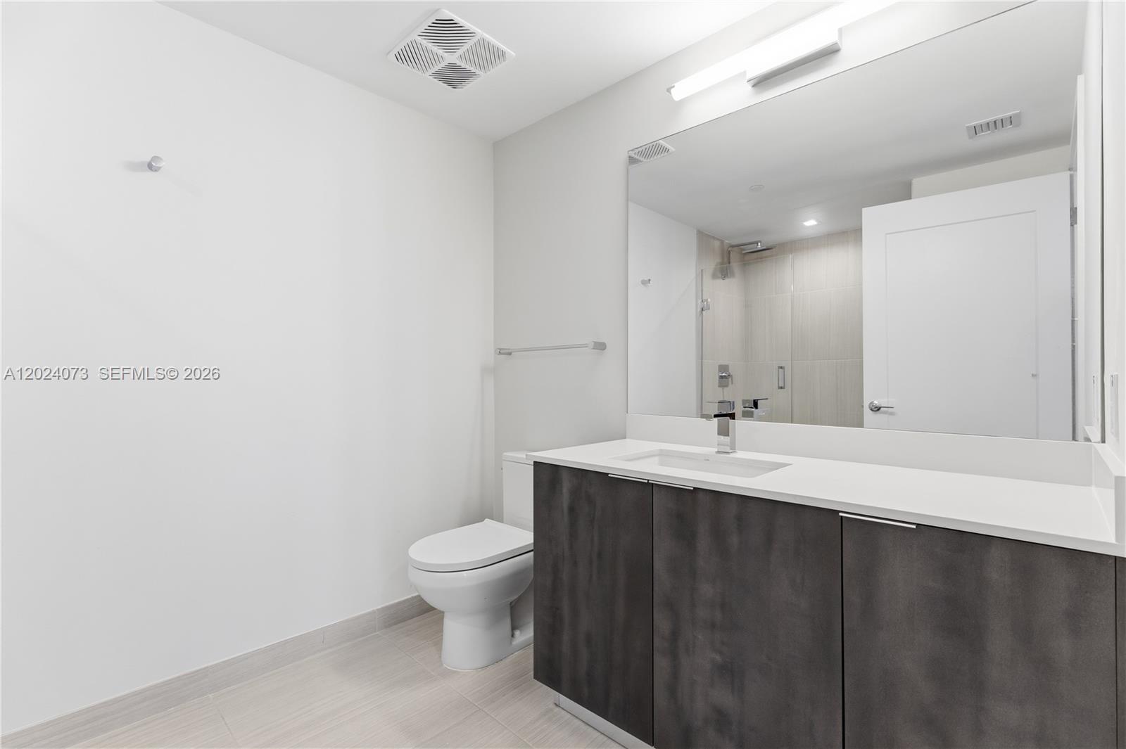 697 N Miami Ave #1810 Miami, FL 33136