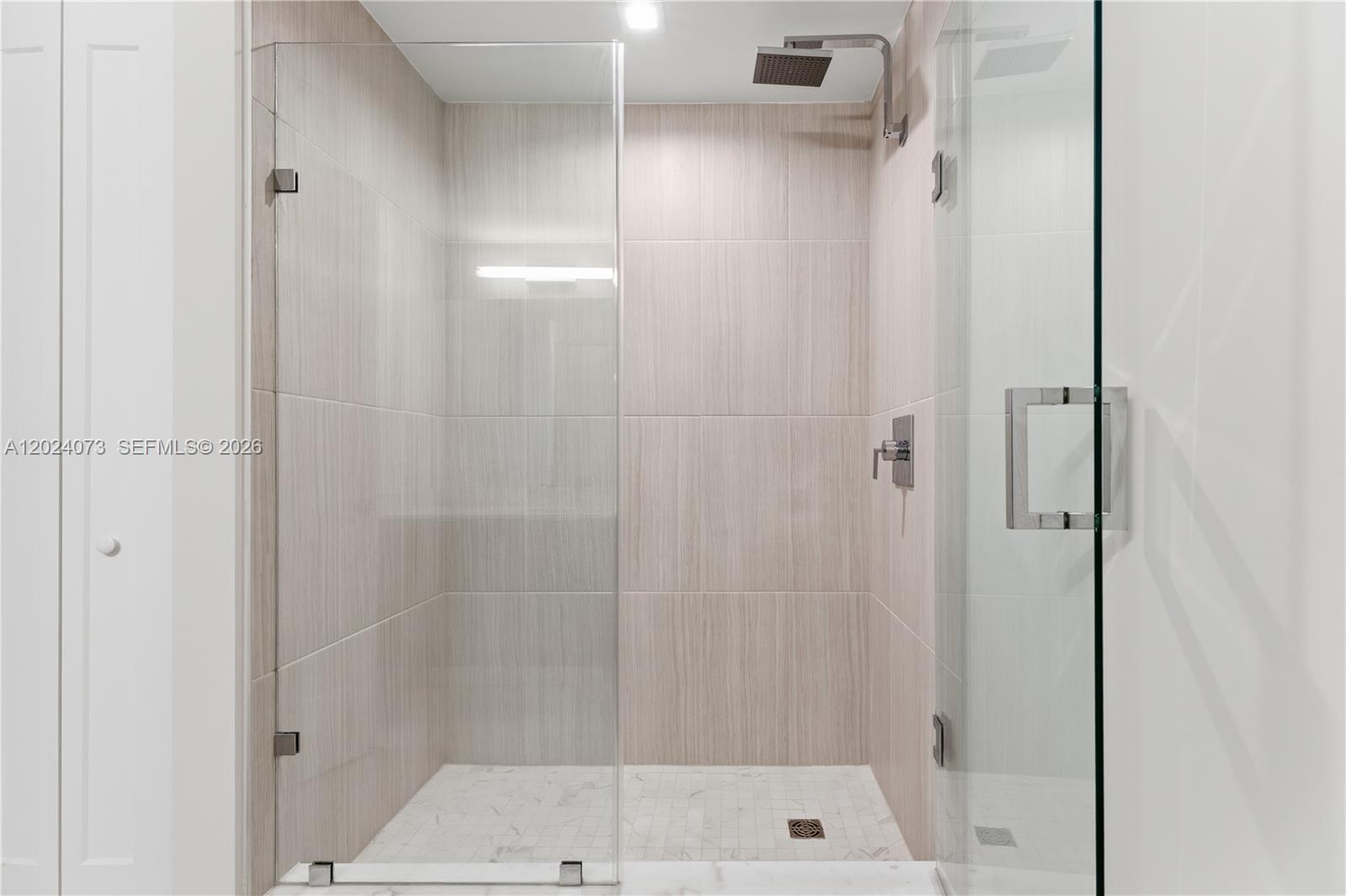 697 N Miami Ave #1810 Miami, FL 33136