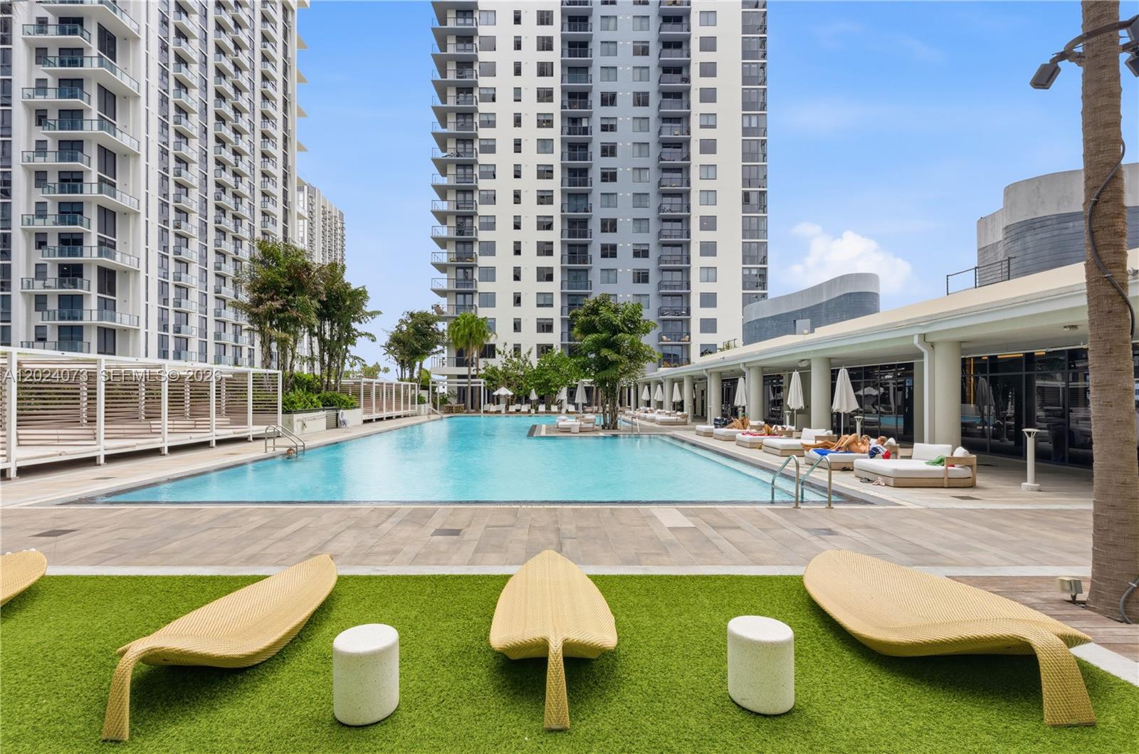 697 N Miami Ave #1810 Miami, FL 33136