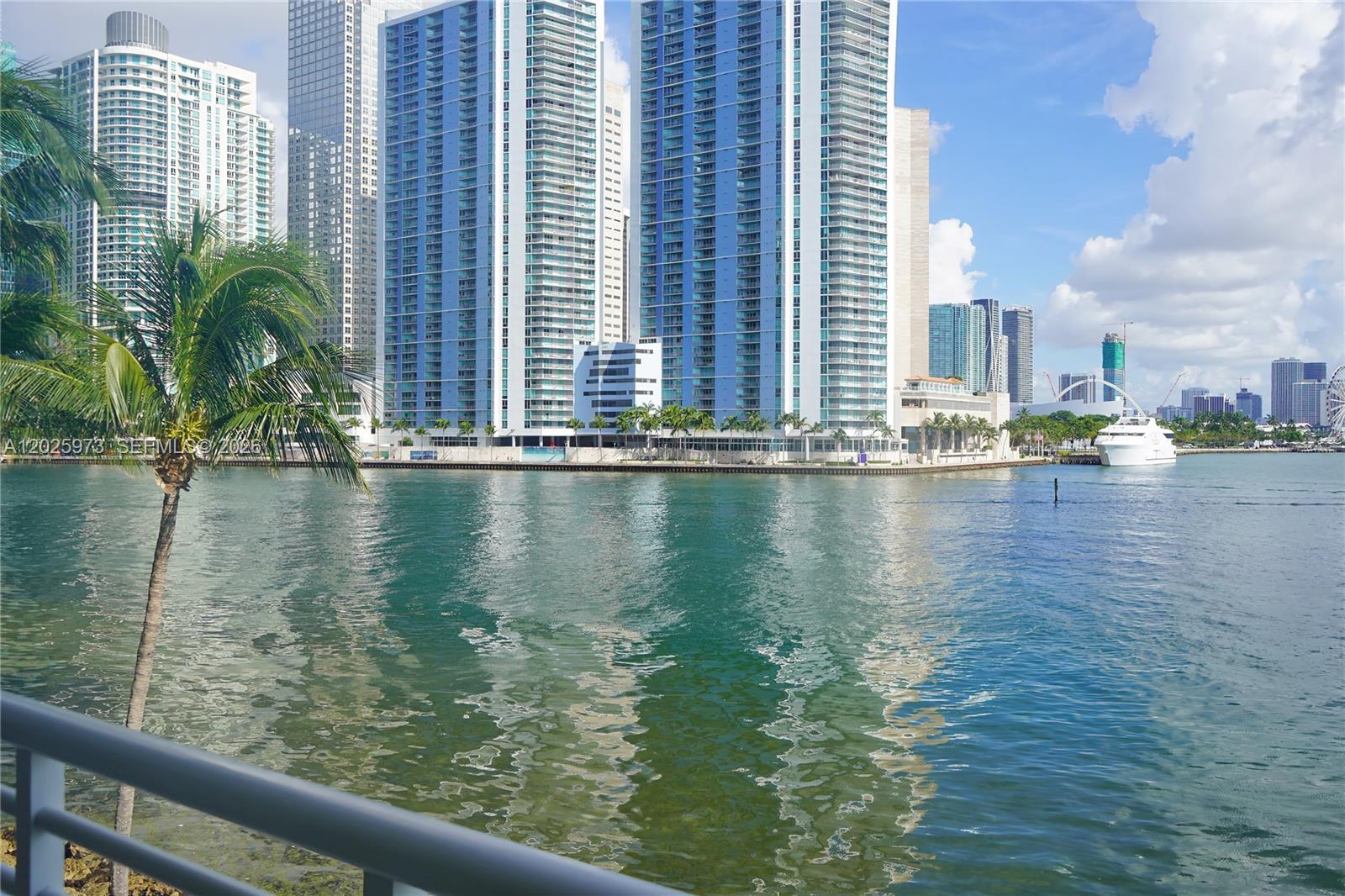 848 Brickell Key Dr #306 Miami, FL 33131