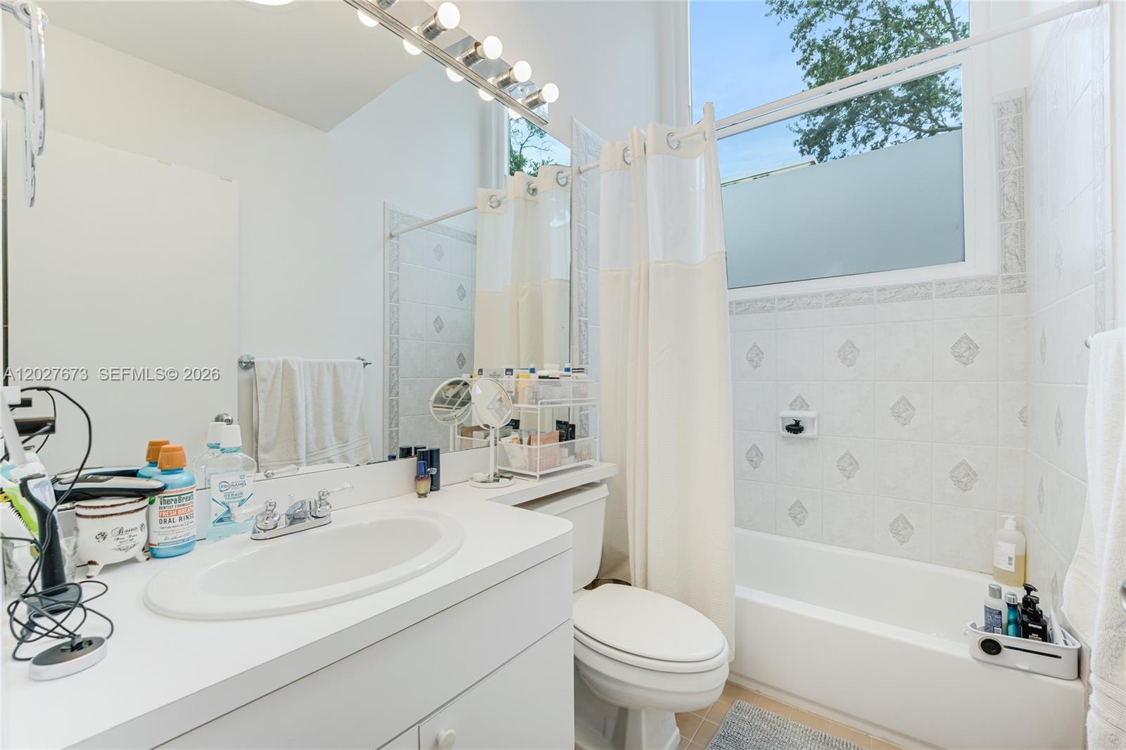 2792 SW 22nd Ave Miami, FL 33133