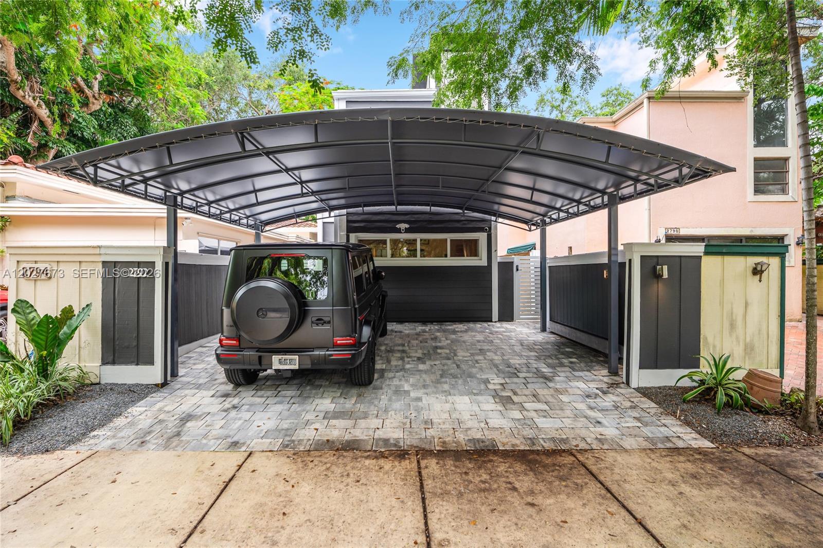 2792 SW 22nd Ave Miami, FL 33133
