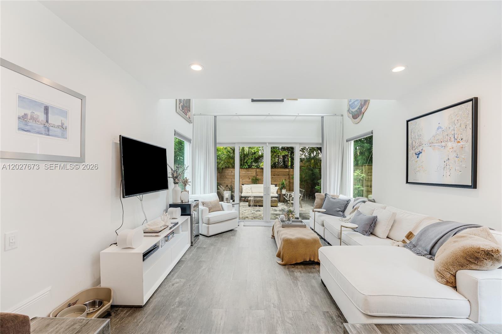 2792 SW 22nd Ave Miami, FL 33133